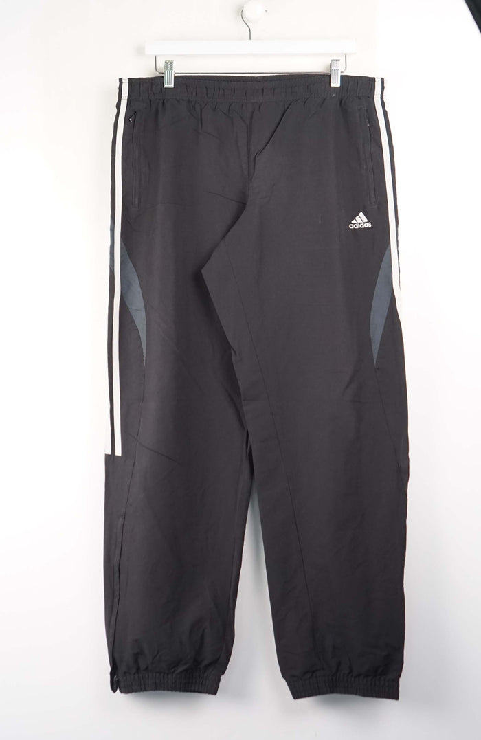 VINTAGE ADIDAS TRACK PANTS (XL)