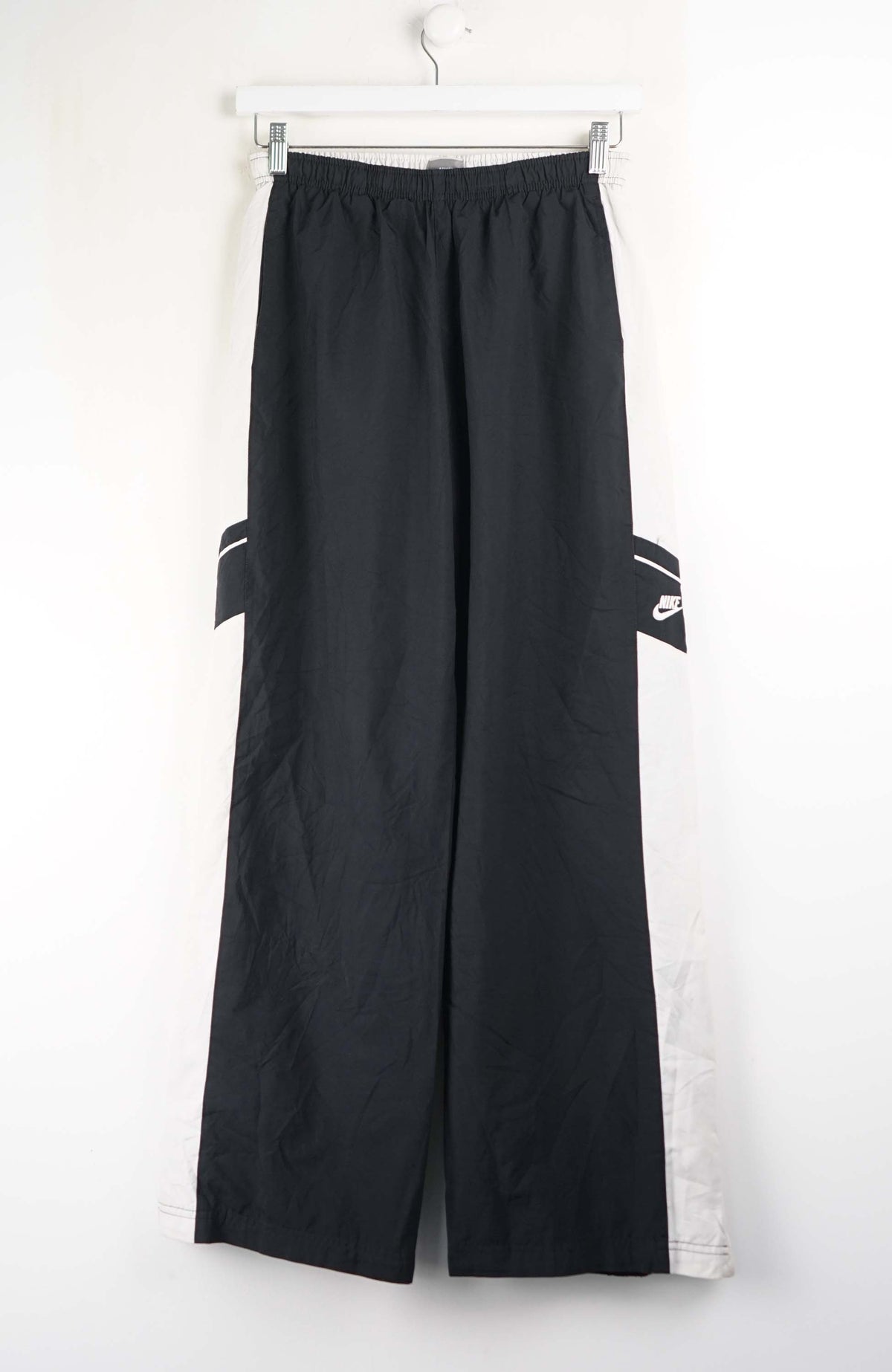 VINTAGE NIKE TRACK PANTS (L)