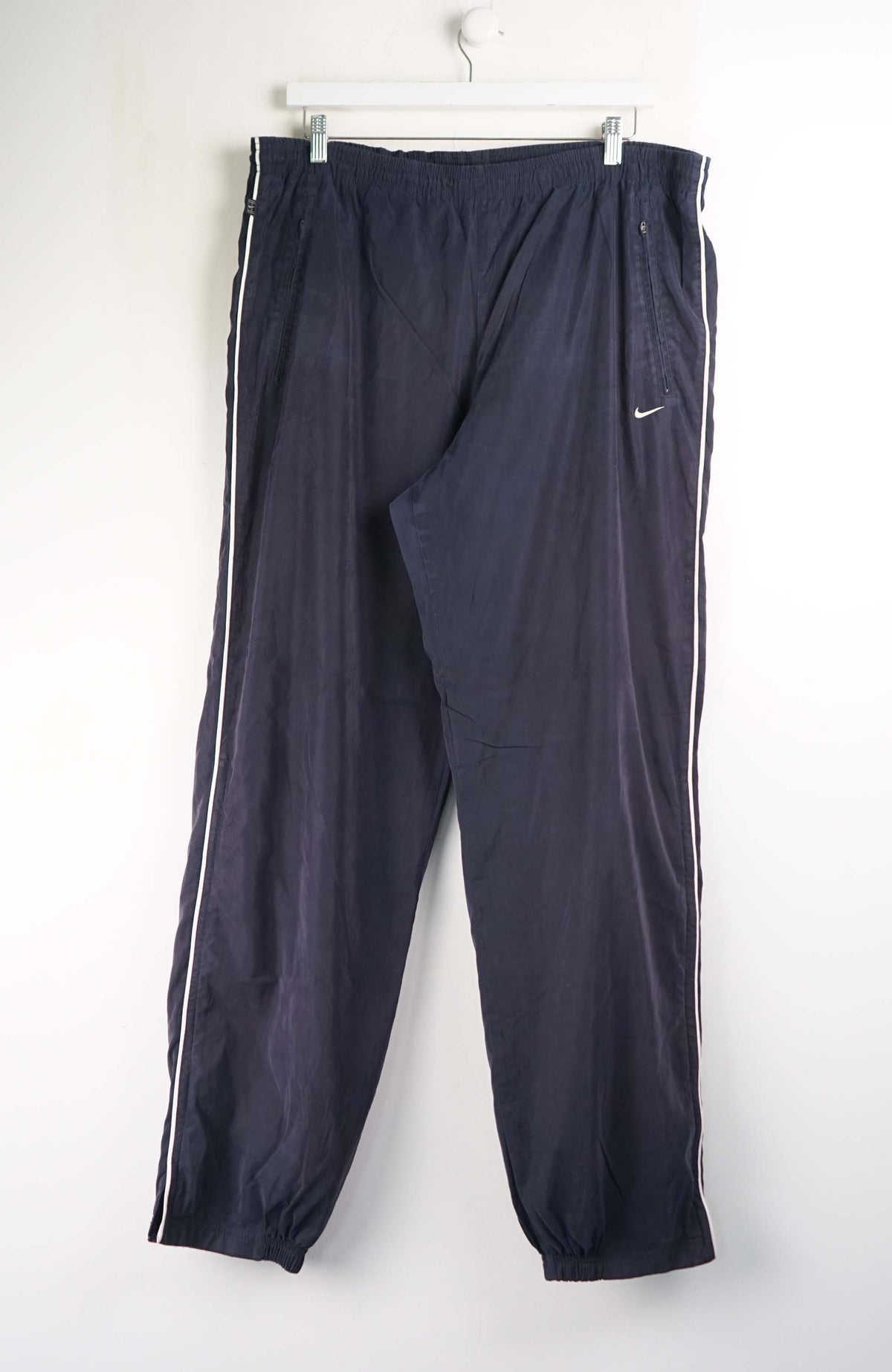 VINTAGE NIKE TRACK PANTS (XL)