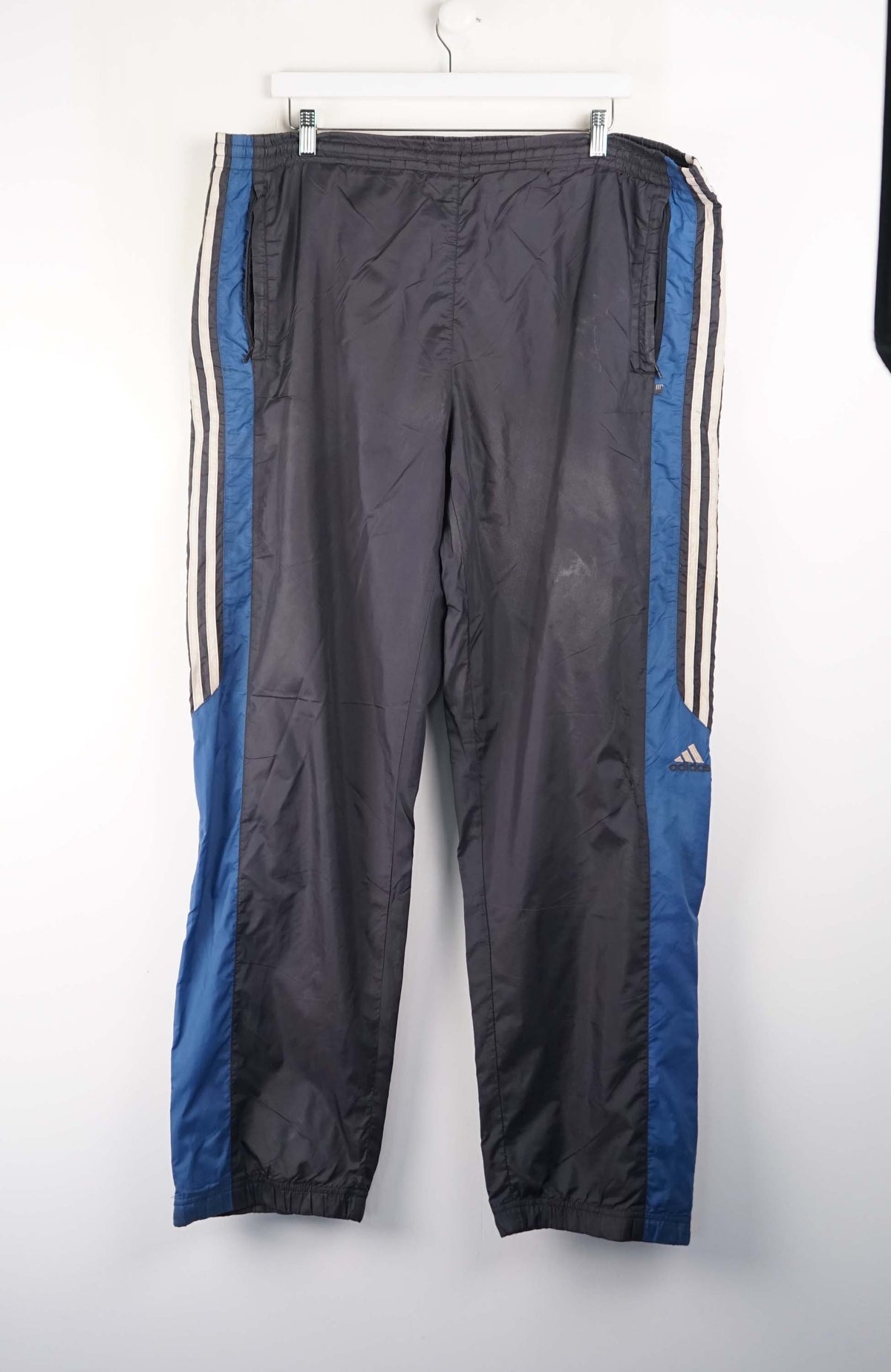 VINTAGE ADIDAS TRACK PANTS (XXXL)