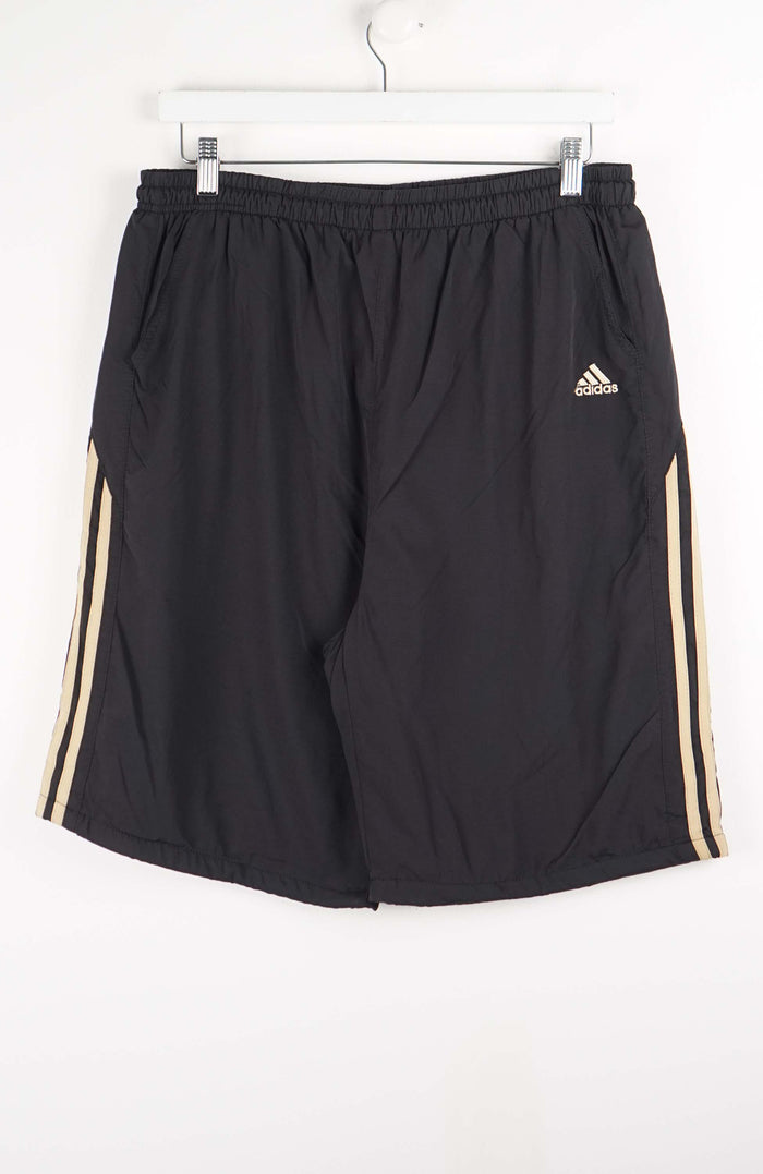 VINTAGE ADIDAS TRACK PANT SHORTS (M)