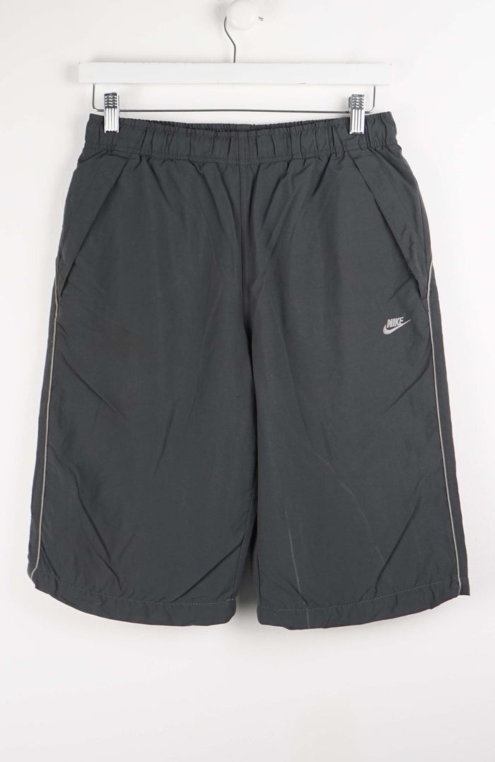 VINTAGE NIKE TRACK PANT SHORTS (S)
