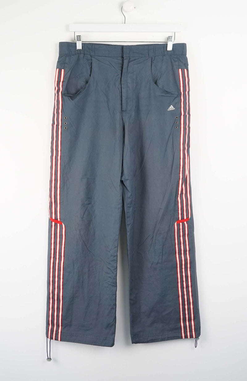 VINTAGE ADIDAS TRACK PANTS (L)
