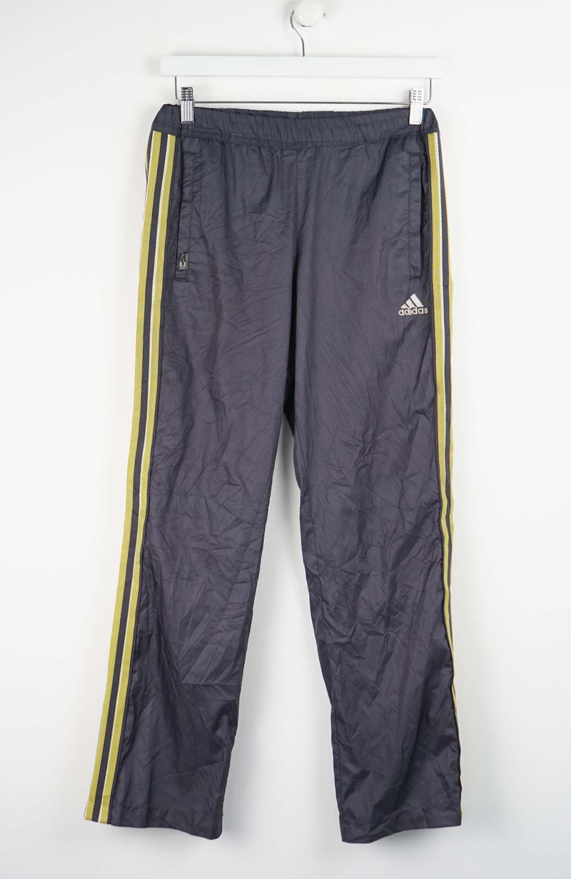 VINTAGE ADIDAS TRACK PANTS (S)