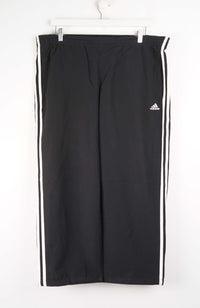 VINTAGE ADIDAS 3/4 TRACK PANTS (XXL)