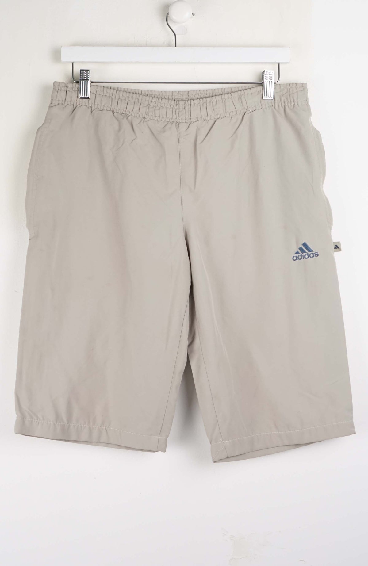 VINTAGE ADIDAS TRACK PANT SHORTS (L)