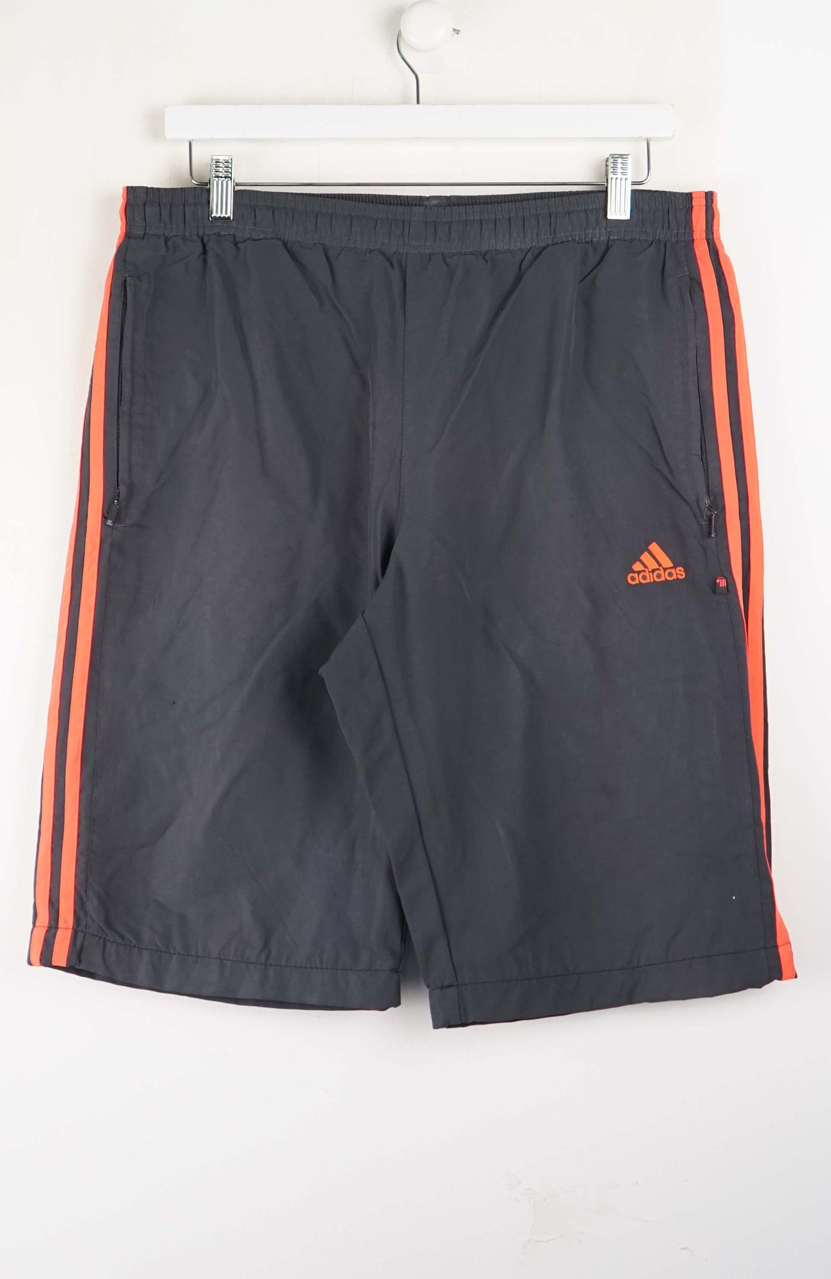 VINTAGE ADIDAS TRACK PANT SHORTS (L)