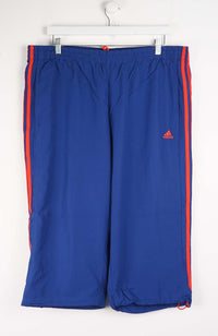 VINTAGE ADIDAS 3/4 TRACK PANT SHORTS (XL)