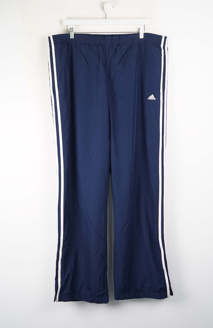 VINTAGE ADIDAS TRACK PANTS (XXXL)