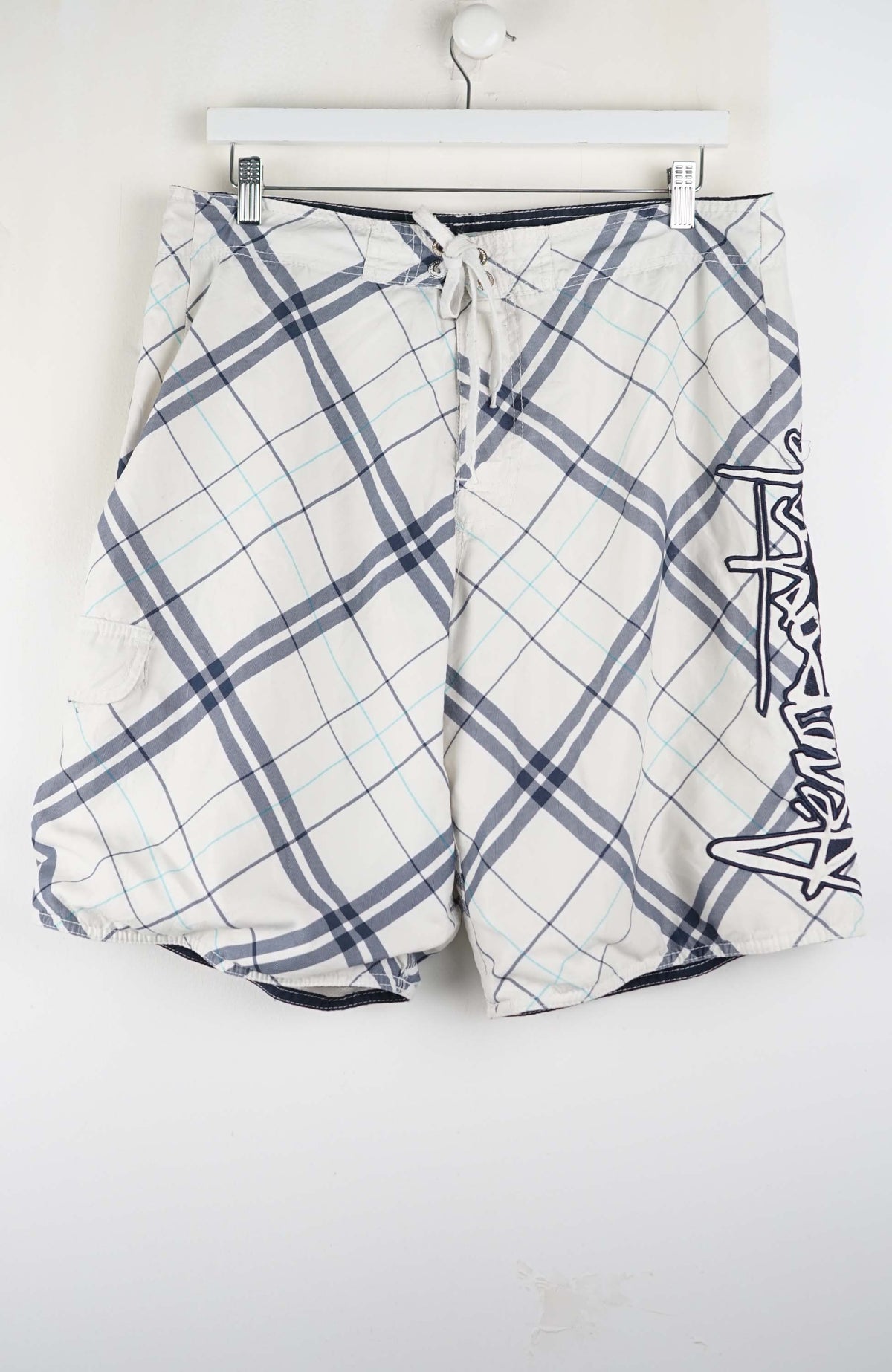 VINTAGE AEROPOSTALE BOARD SHORTS W36