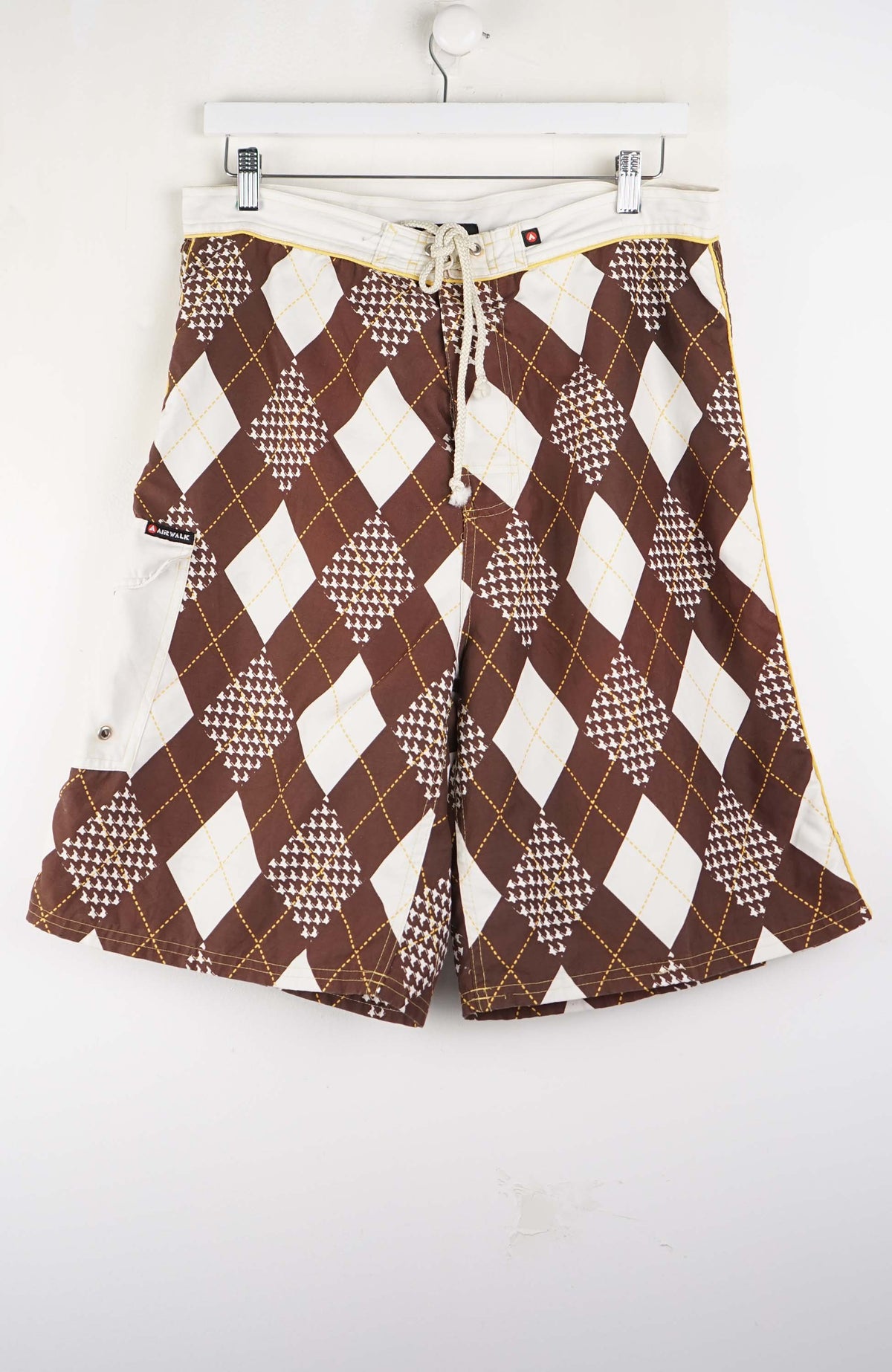 VINTAGE AIRWALK BOARD SHORTS W34