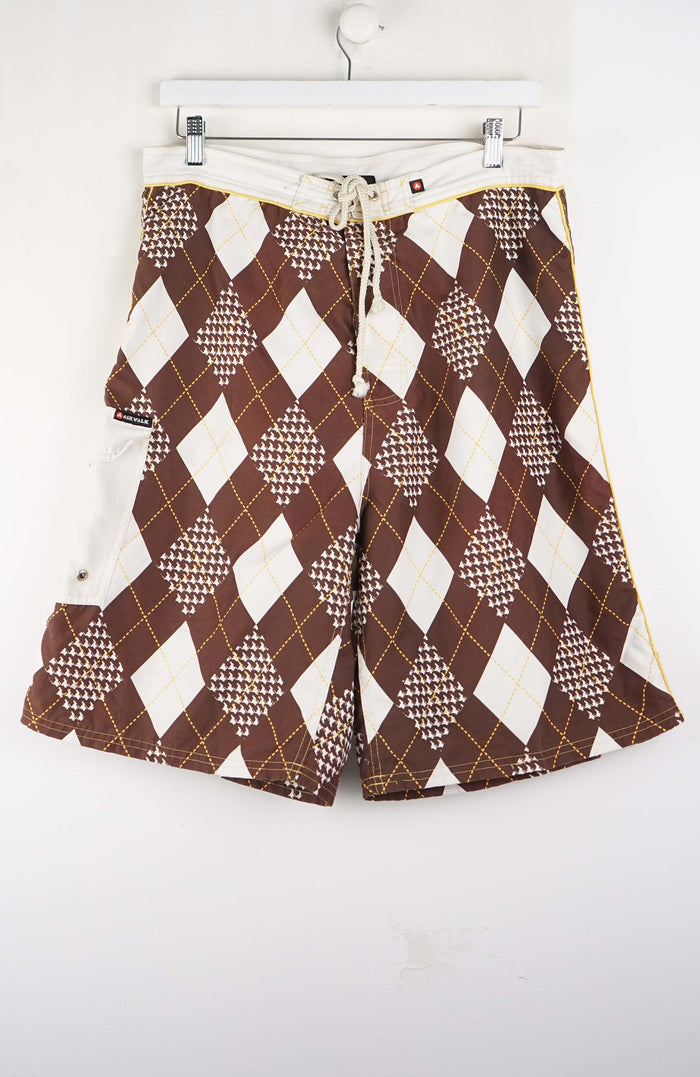 VINTAGE AIRWALK BOARD SHORTS W34