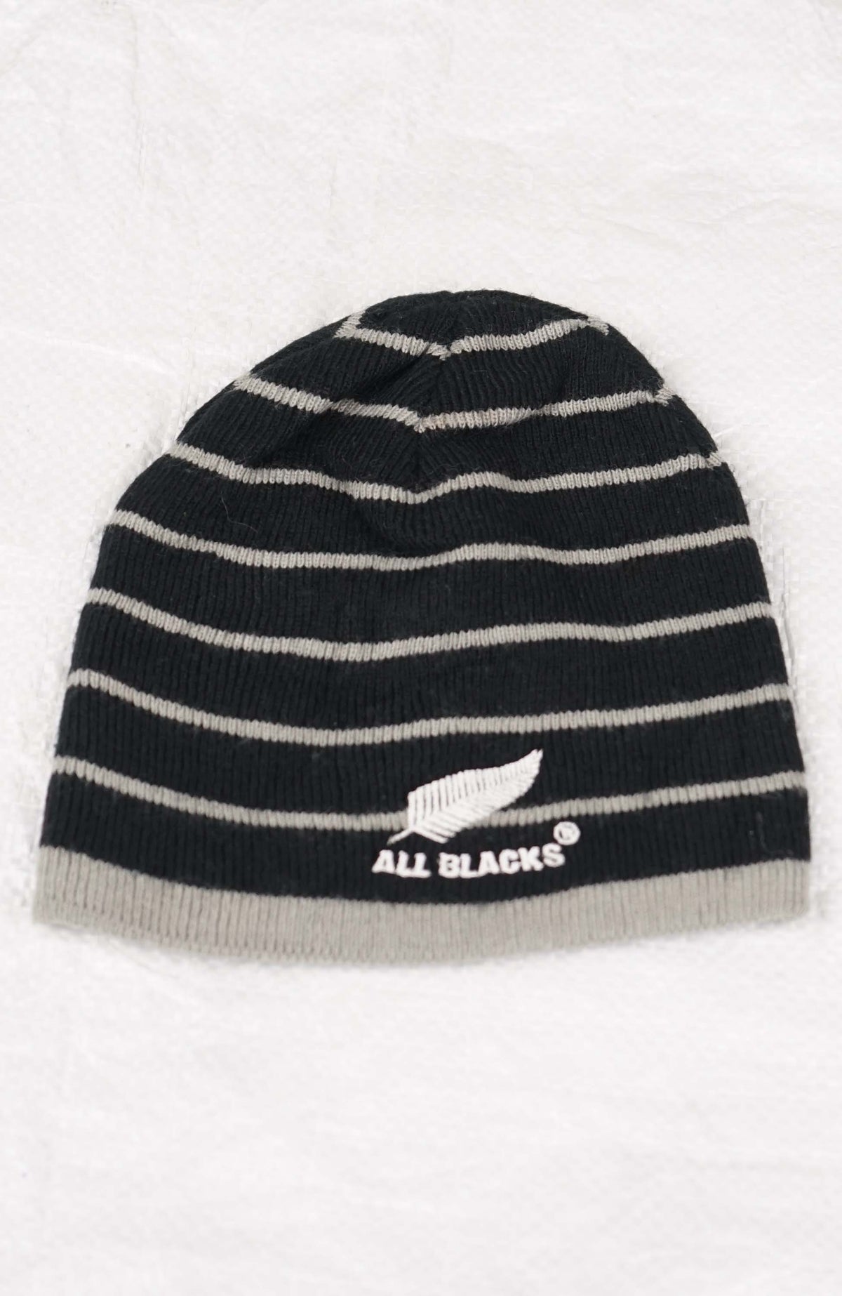 VINTAGE ALL BLACKS SKULL BEANIE