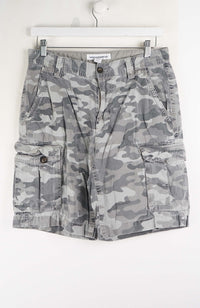 VINTAGE CAMO CARGO SHORTS W32