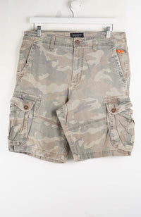 VINTAGE CAMO CARGO SHORTS W33