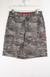 VINTAGE CAMO CARGO SHORTS W32