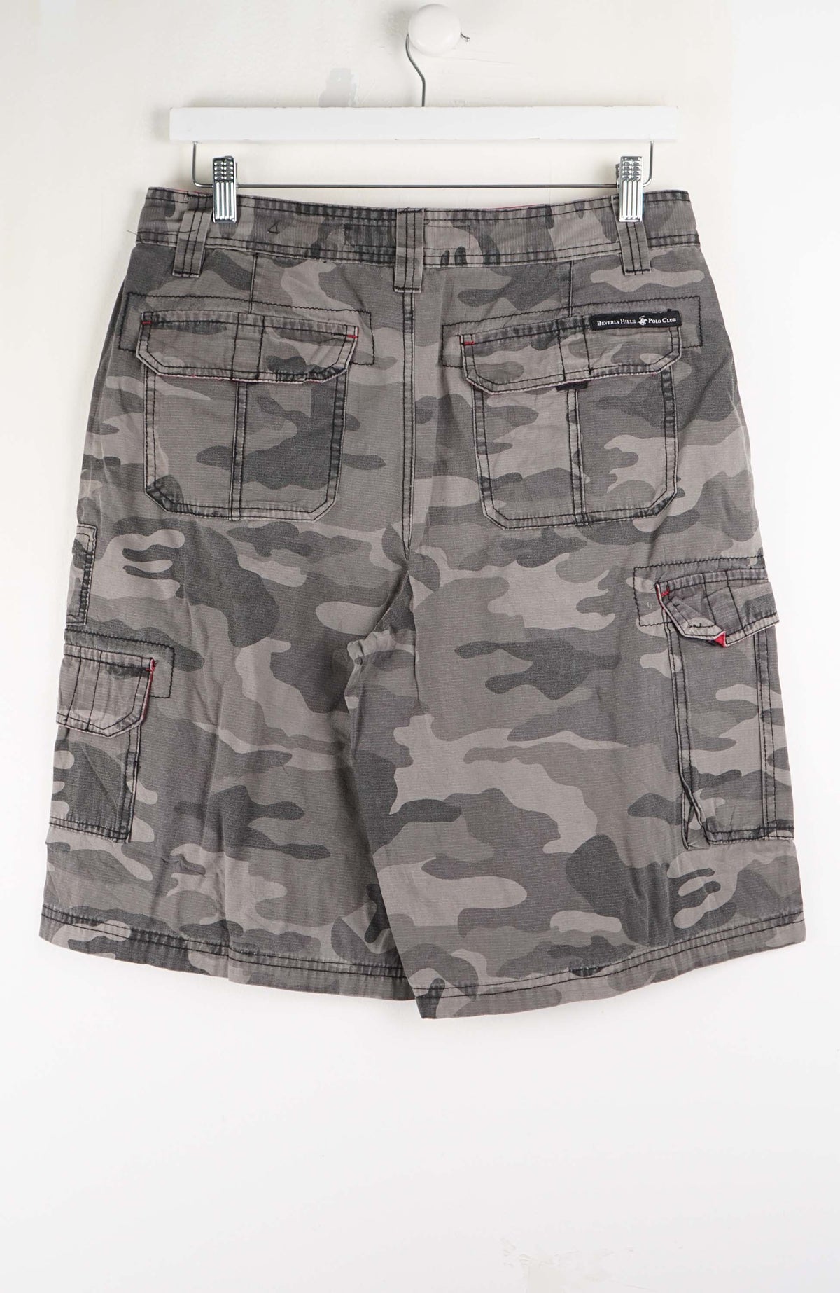 VINTAGE CAMO CARGO SHORTS W32