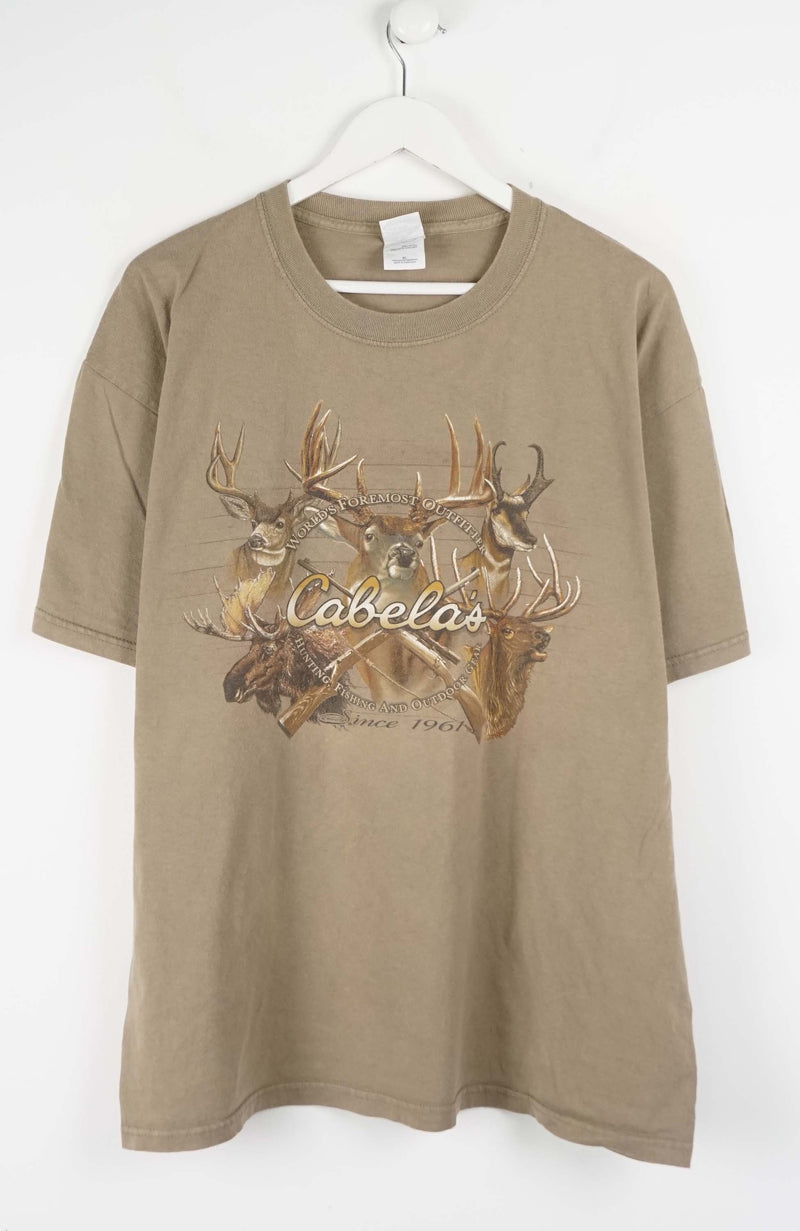VINTAGE CABALA'S OUTFITTERS T-SHIRT (XL)