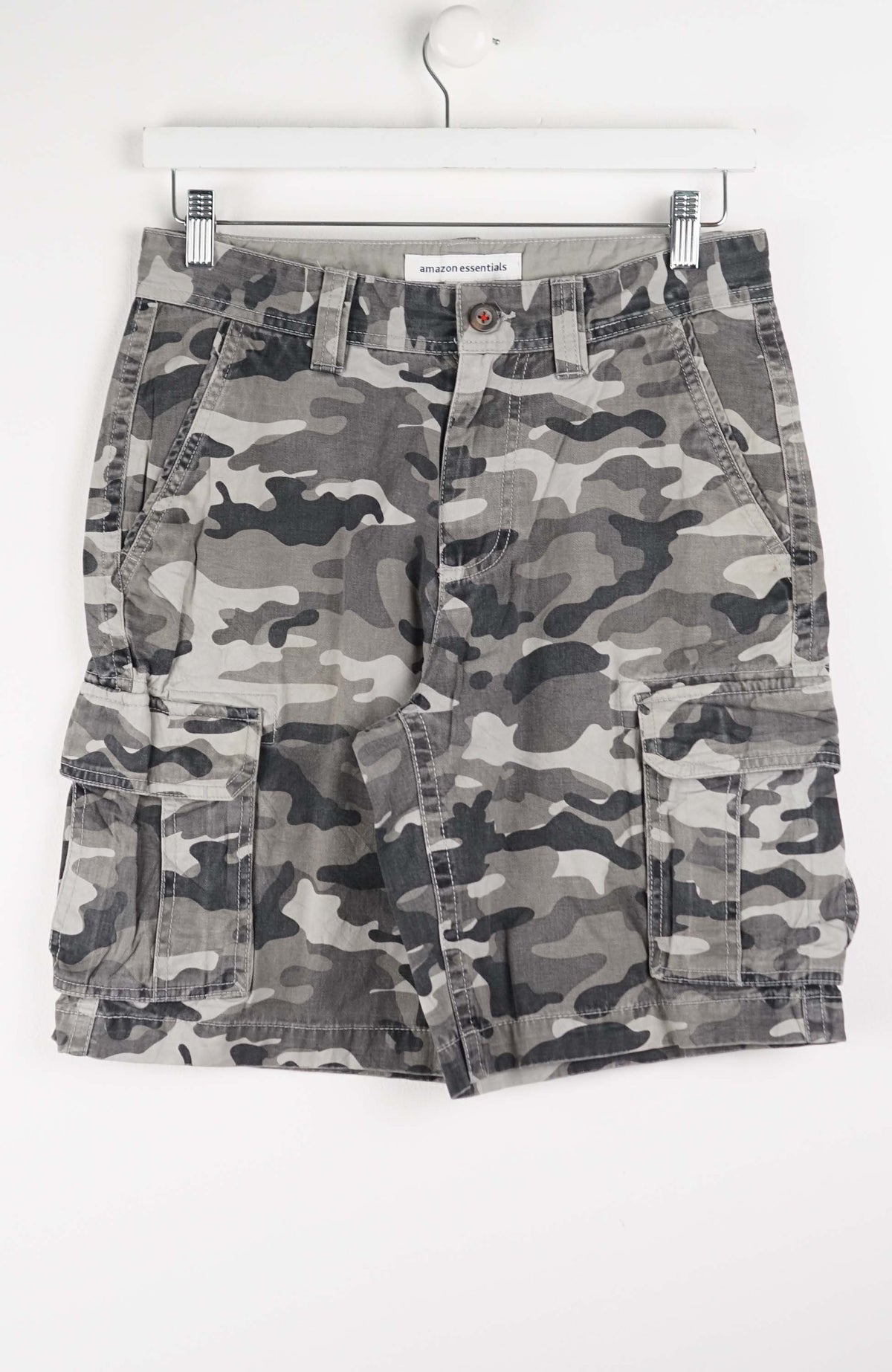 VINTAGE CAMO CARGO SHORTS W30