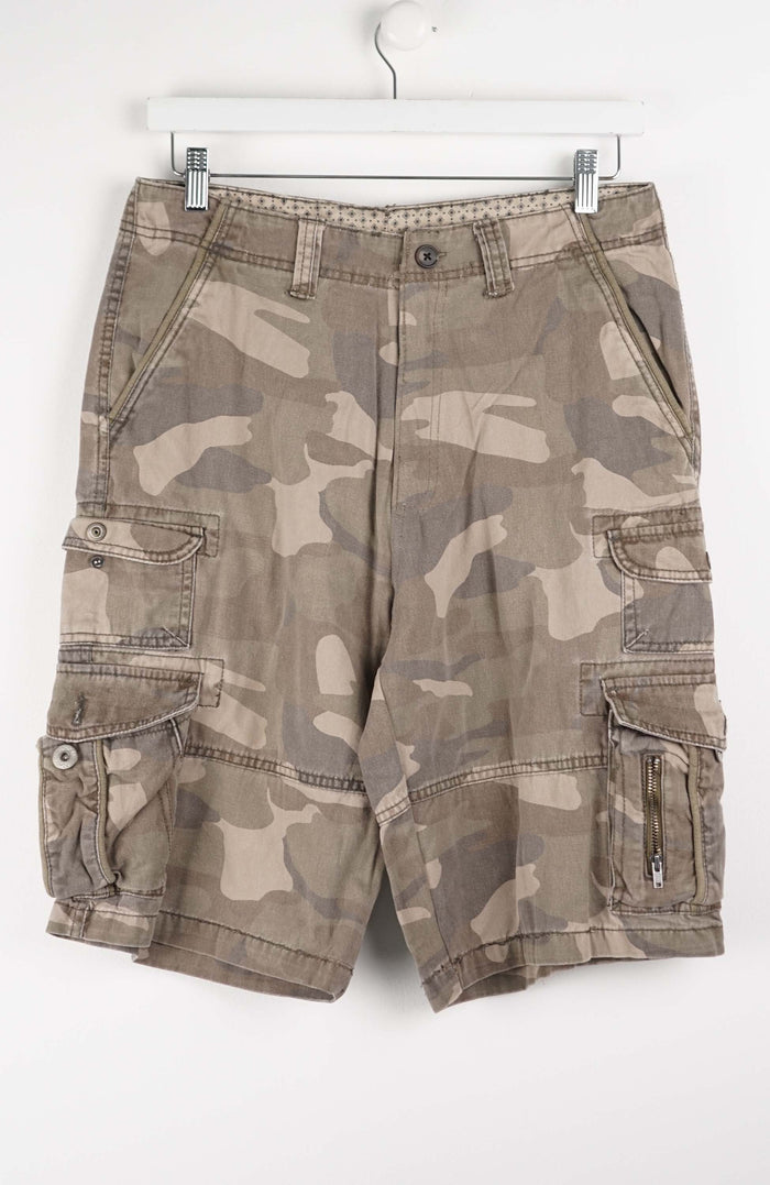 VINTAGE CAMO CARGO SHORTS W31