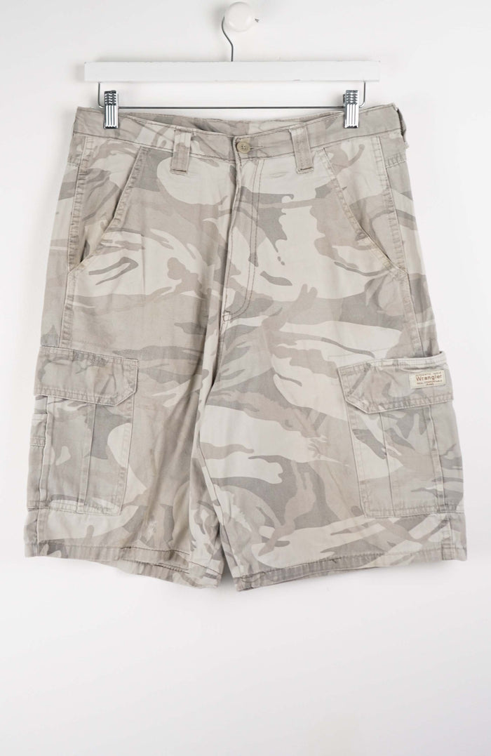 VINTAGE CAMO CARGO SHORTS W32