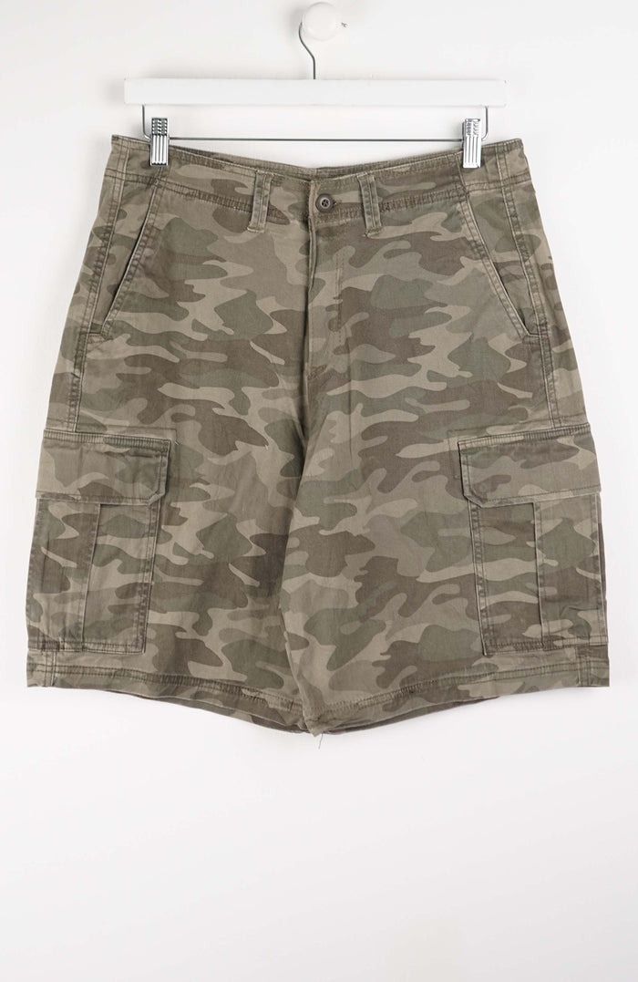 VINTAGE CAMO CARGO SHORTS W32