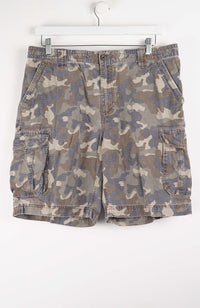 VINTAGE CAMO CARGO SHORTS W34