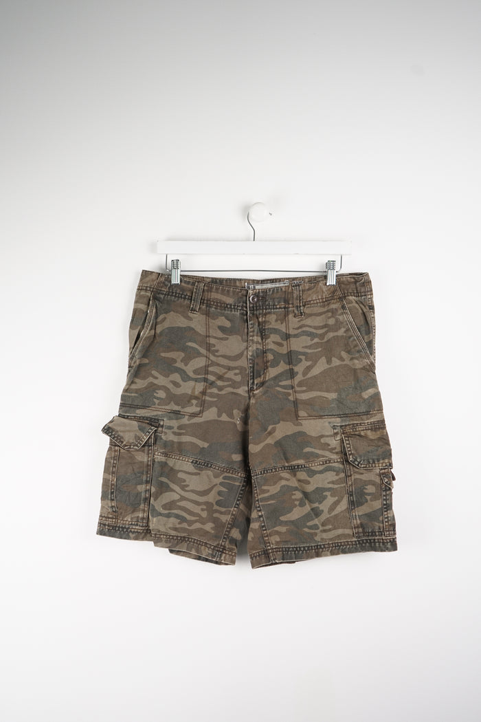 VINTAGE CAMO CARGO SHORTS W34
