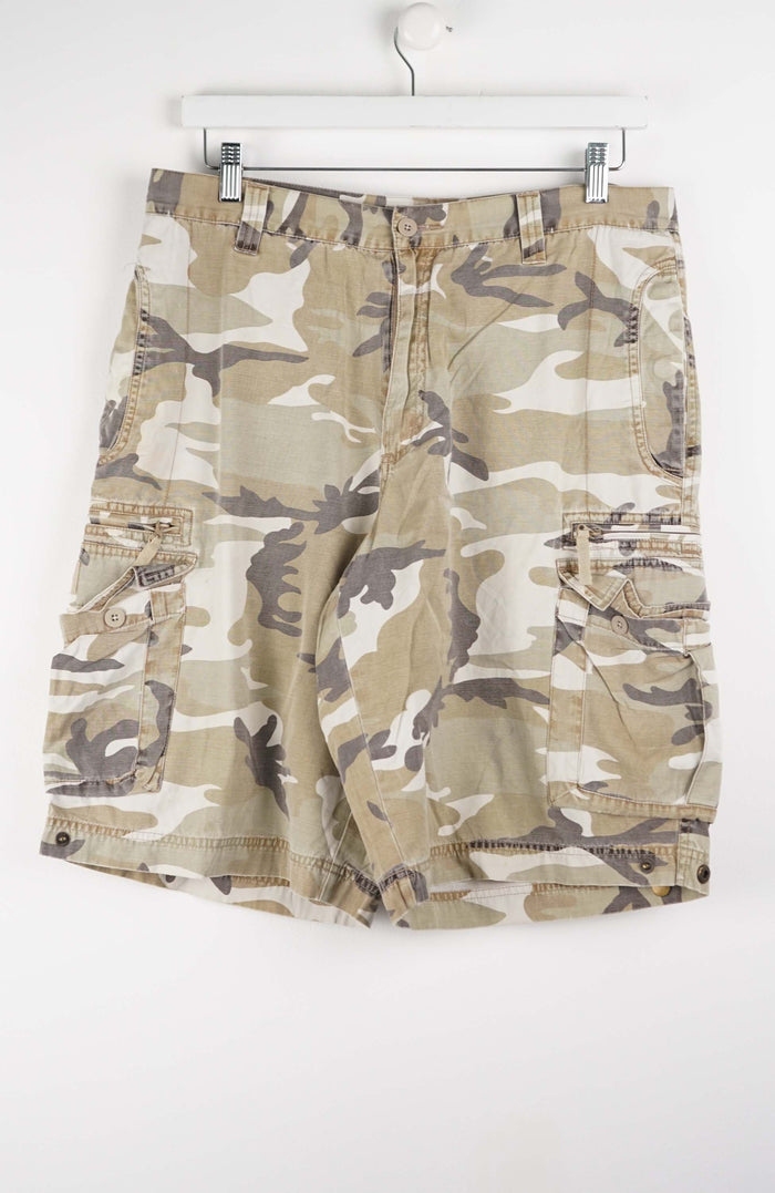 VINTAGE CAMO CARGO SHORTS W34