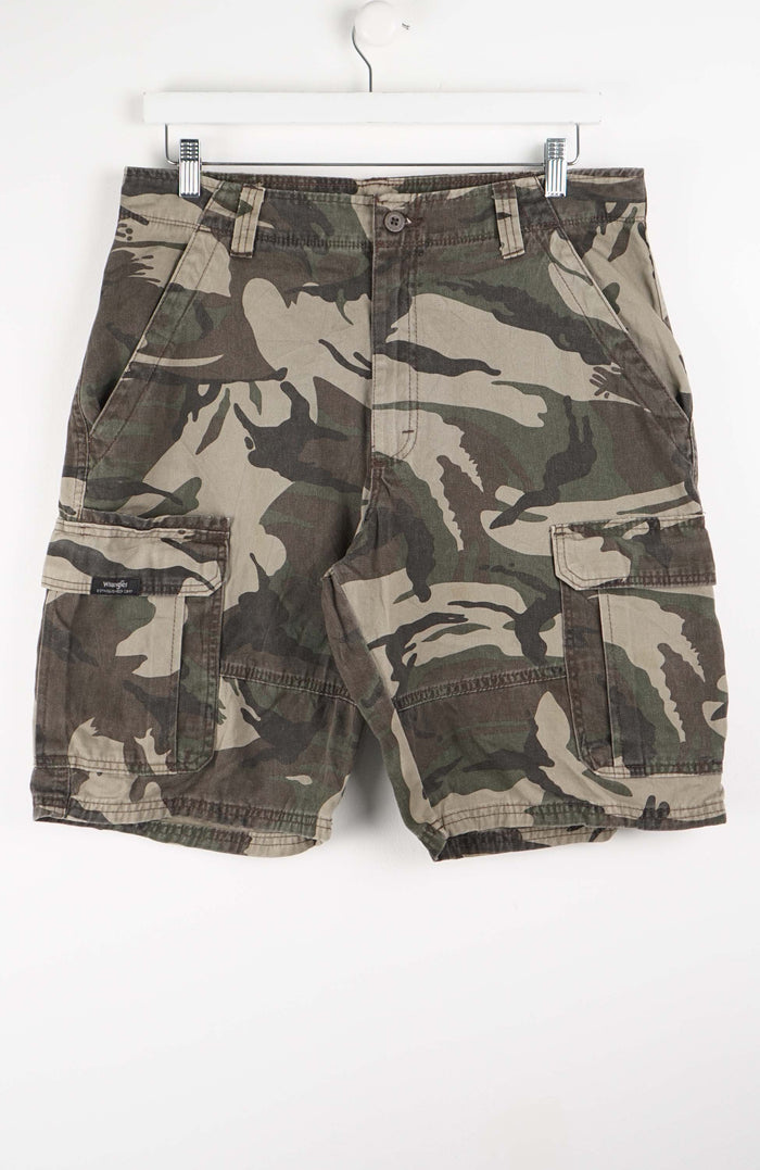 VINTAGE CAMO CARGO SHORTS W34