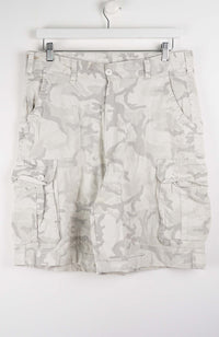 VINTAGE CAMO CARGO SHORTS W34