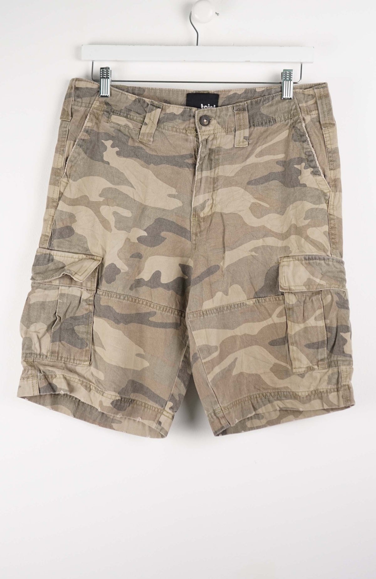 VINTAGE CAMO CARGO SHORTS W37