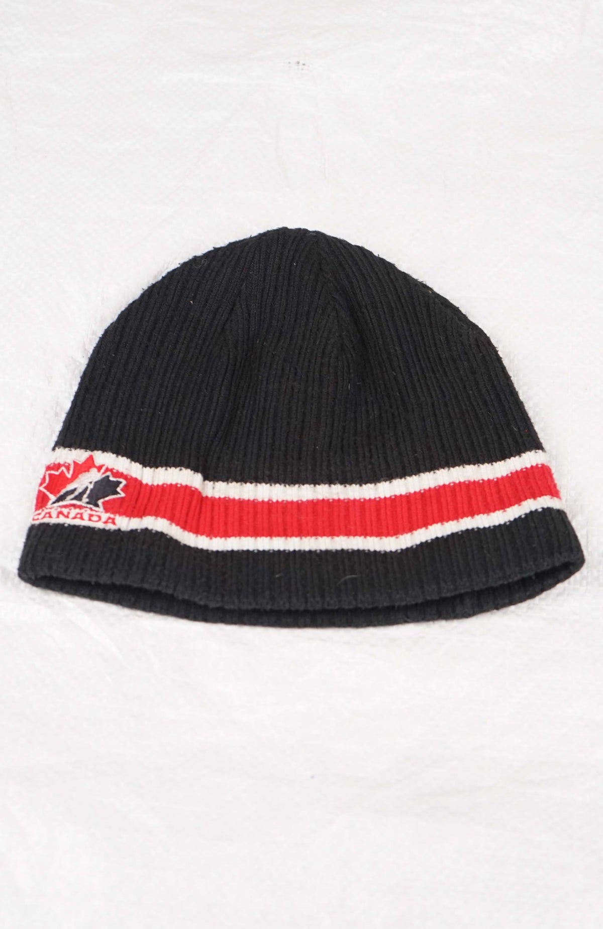 VINTAGE CANADA BEANIE