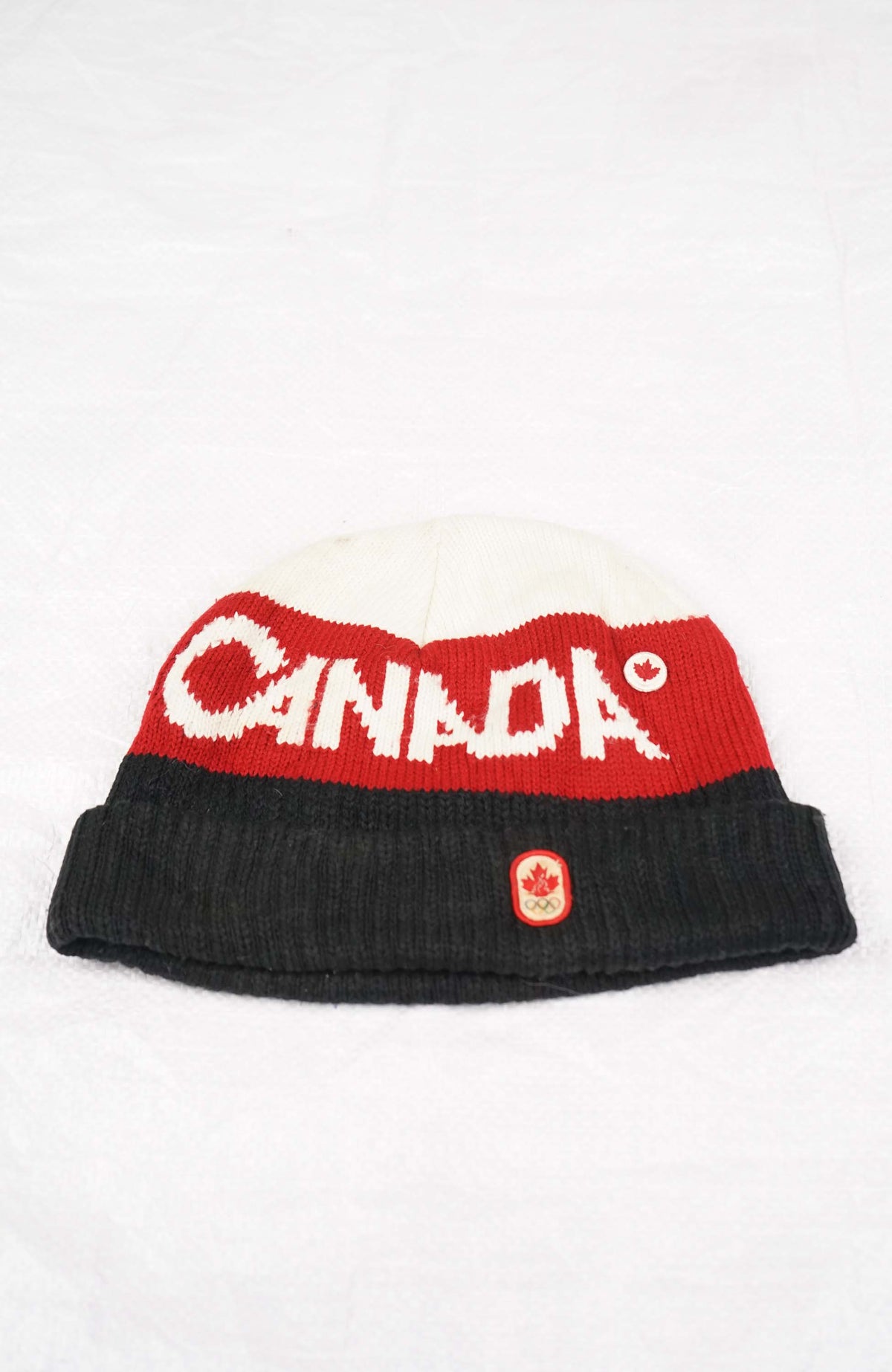 VINTAGE CANADA OLYMPIC BEANIE