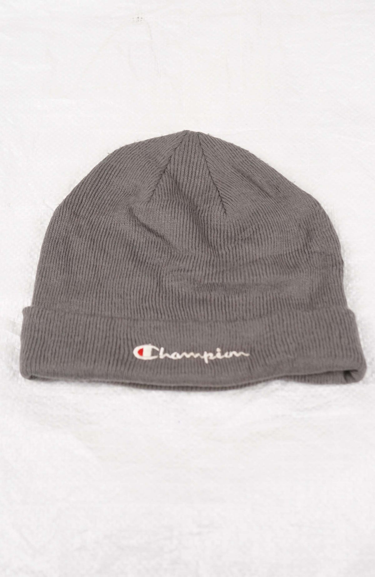 VINTAGE CHAMPION BEANIE