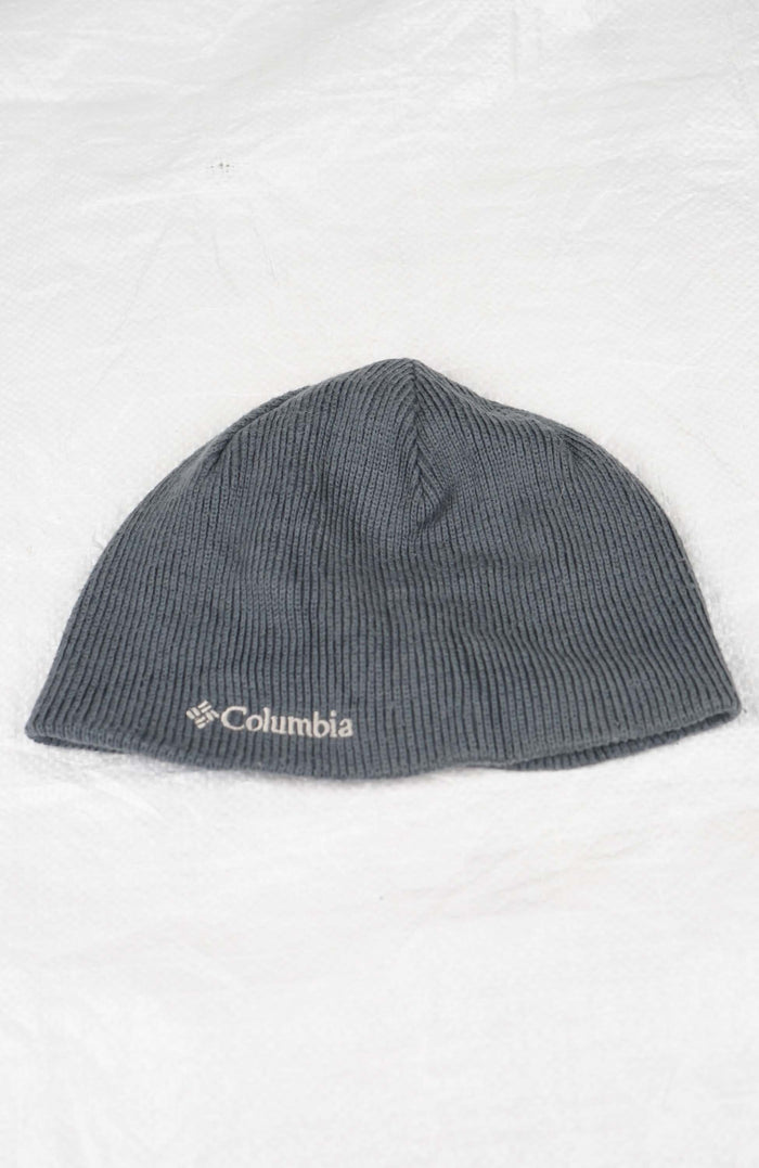 VINTAGE COLUMBIA SKULL BEANIE