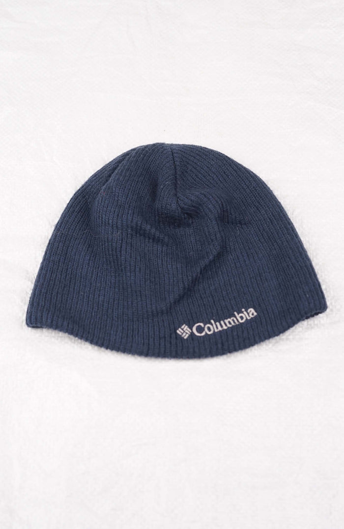 VINTAGE COLUMBIA BEANIE