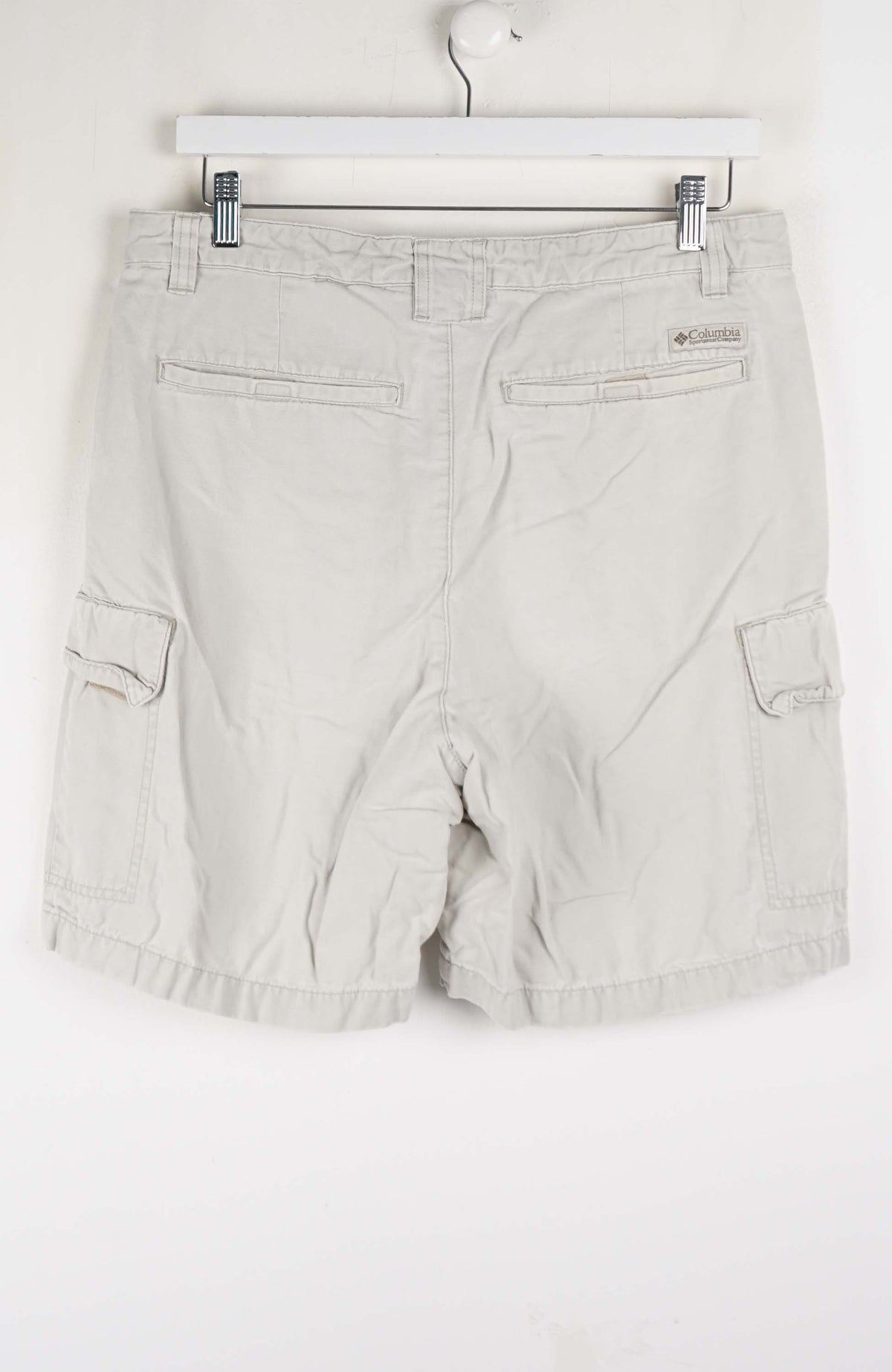VINTAGE COLUMBIA CARGO SHORTS W33