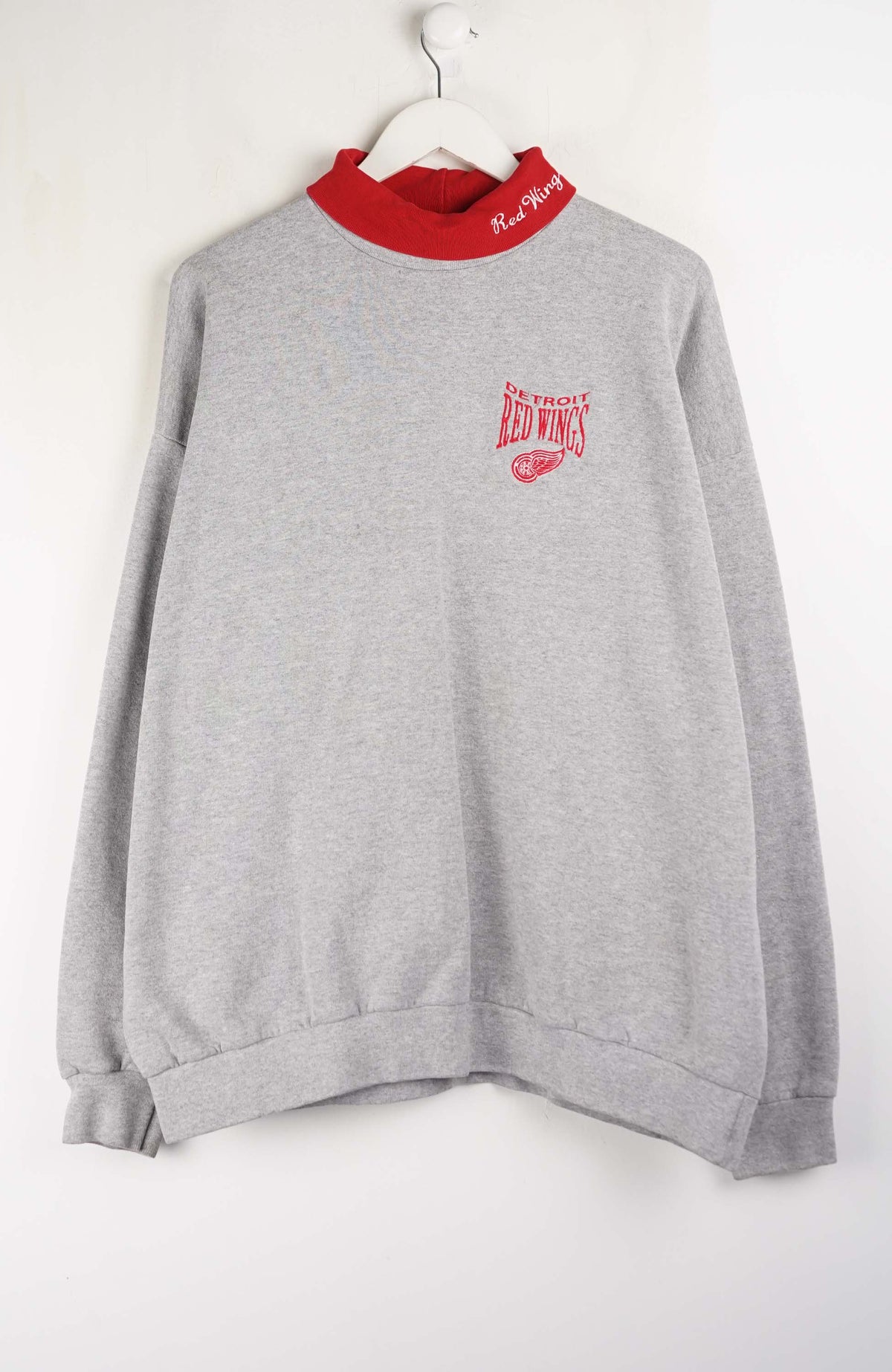VINTAGE DETROIT RED WINGS TURTLENECK SWEATER (XXL)