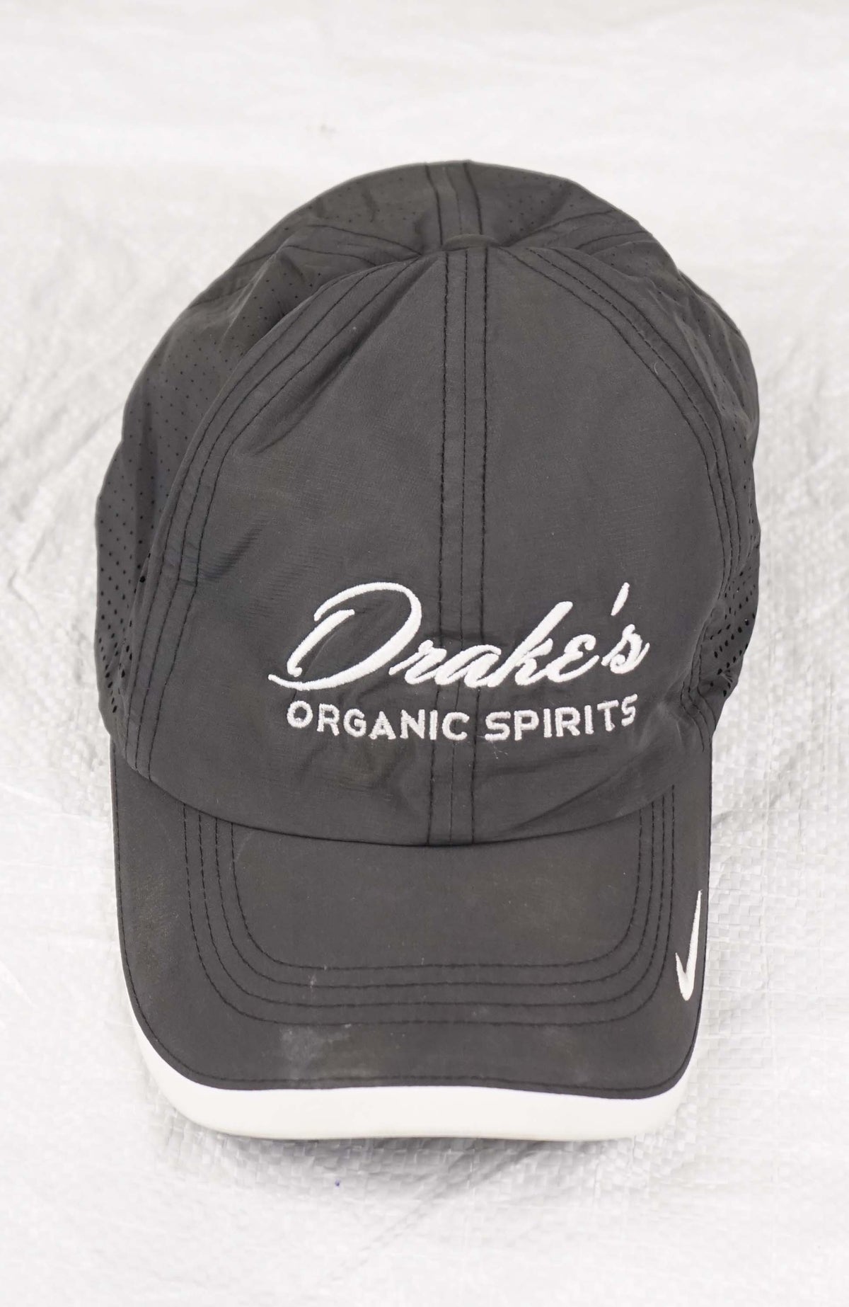 VINTAGE NIKE DRAKE'S ORGANIC SPIRITS HAT