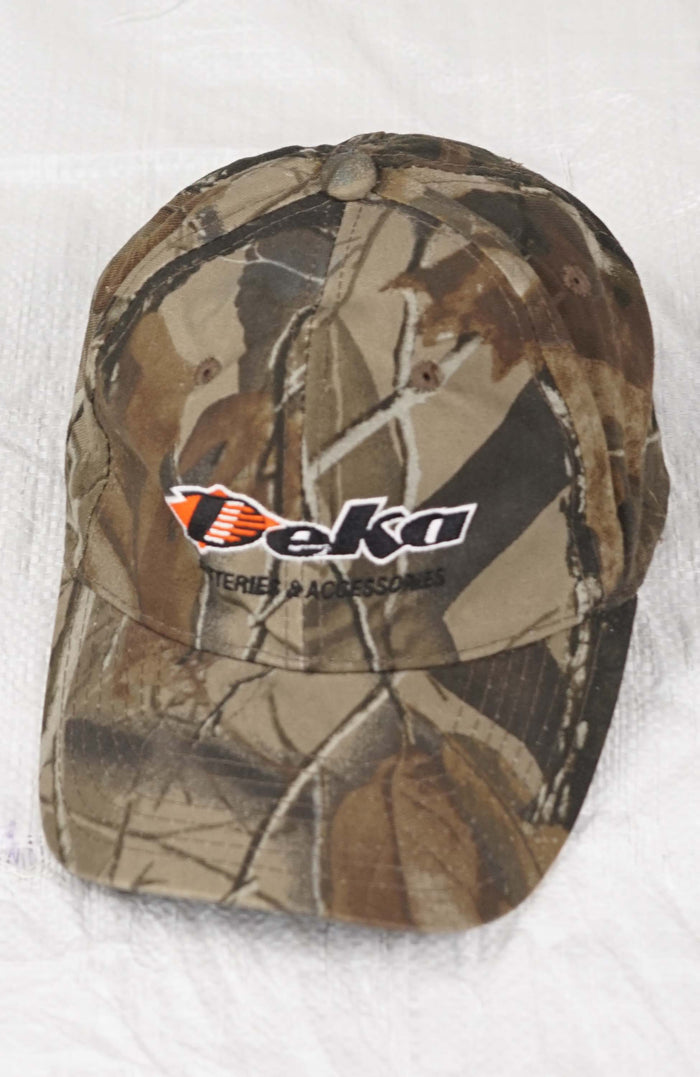 VINTAGE EKA BATTERIES & ACCESSORIES REAL TREE HAT