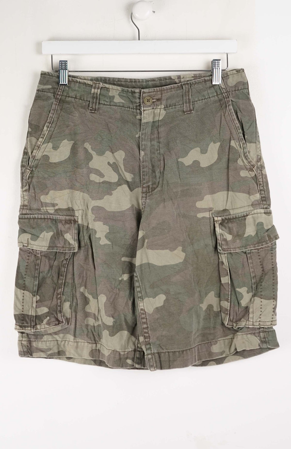 VINTAGE CAMO CARGO SHORTS W30