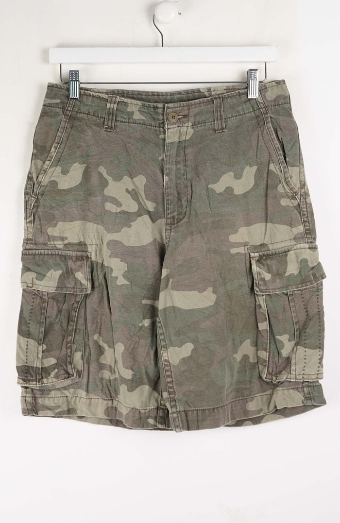 VINTAGE CAMO CARGO SHORTS W30