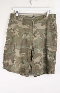 VINTAGE CAMO CARGO SHORTS W34