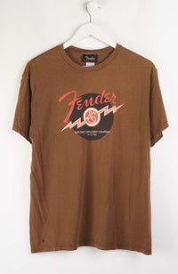 VINTAGE FENDER ELECTRIC INSTRUMENT COMPANY T-SHIRT (M)