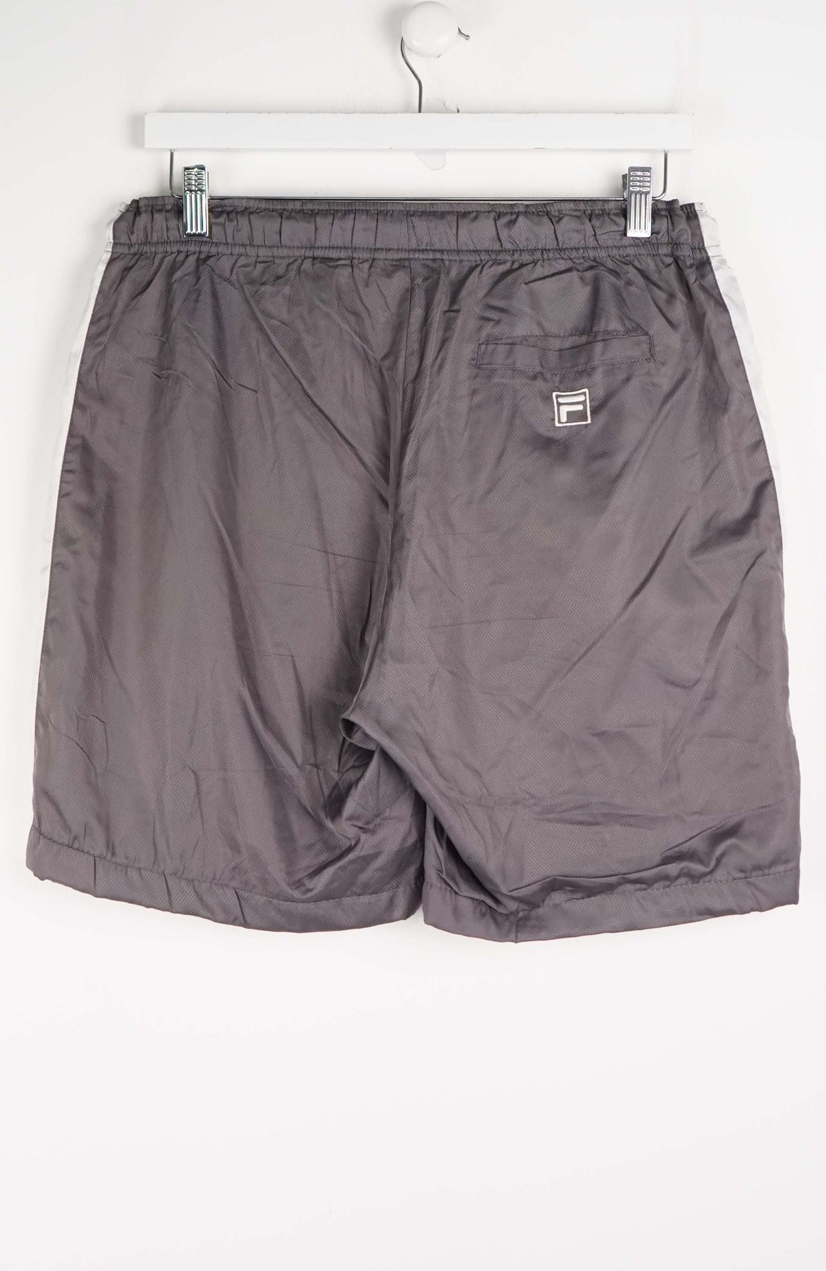 VINTAGE FILA TRACK PANT SHORTS (M)