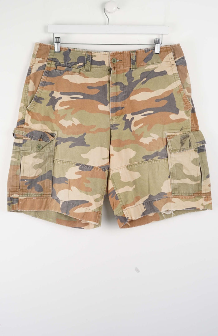 VINTAGE GAP CAMO CARGO SHORTS W36