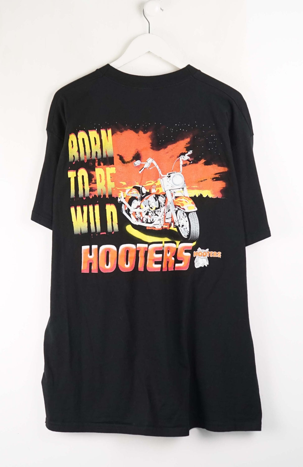 VINTAGE HOOTERS AMARILLO, TEXAS T-SHIRT (XXL)