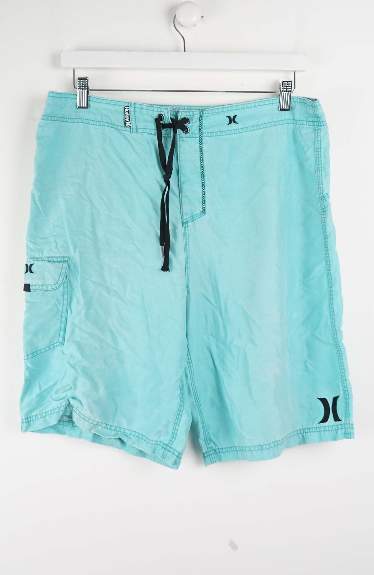 VINTAGE HURLEY BOARD SHORTS W34