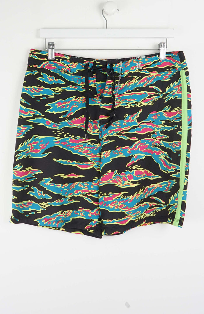 VINTAGE HURLEY BOARD SHORTS W34